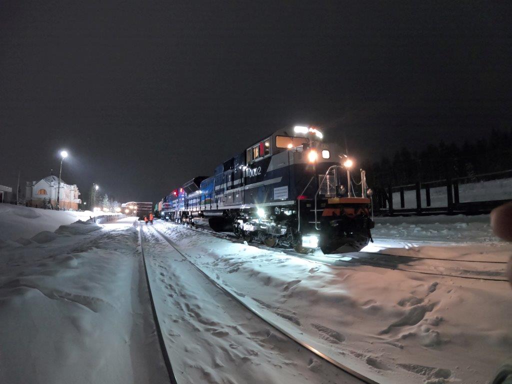Газотепловоз 2ТЭ3250 производства Progress Rail на сети «Железных дорог Якутии», апрель 2021 года
