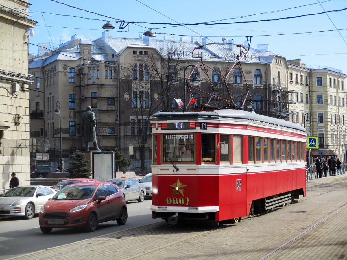 Туристический трамвай-реплика ЛМ-99/33 (модернизированный СПБ ГУП «Горэлектротранс» на базе ЛМ-99) на улицах Санкт-Петербурга, 2021 год