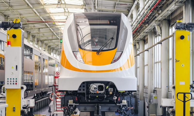 Производства маглев-поезда на площадке CRRC в Чанчуне, 2020 год