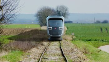 SNCF работает над проектами аккумуляторных легкорельсовых транспортных средств