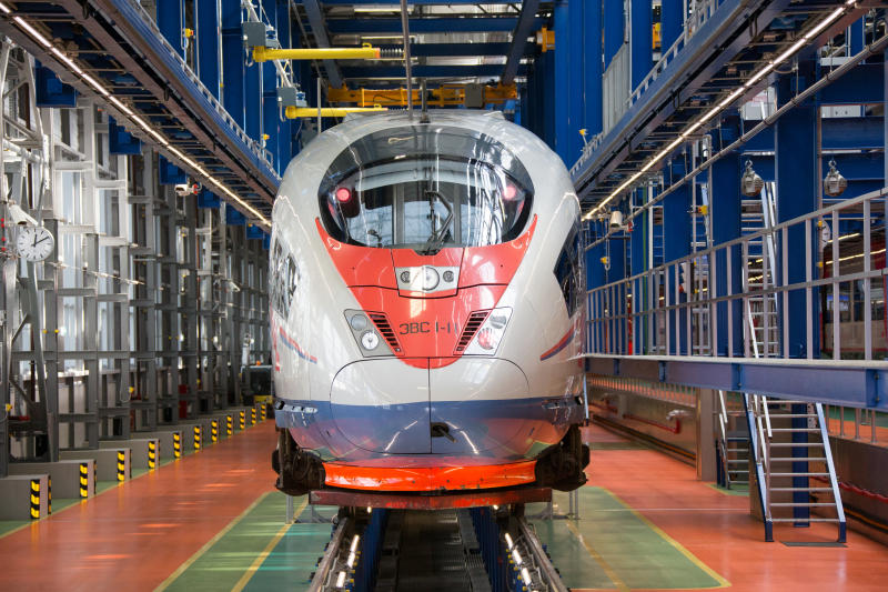 Высокоскоростной поезд Velaro Rus «Сапсан» в депо станции «Подмосковная»