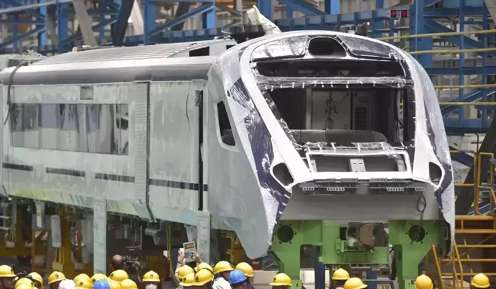 Производство электропоезда Vande Bharat второго поколения на заводе Integral Coach Factory