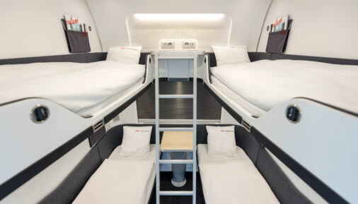 Интерьер четырехместного спальных вагона дальнего следования Viaggio нового поколения