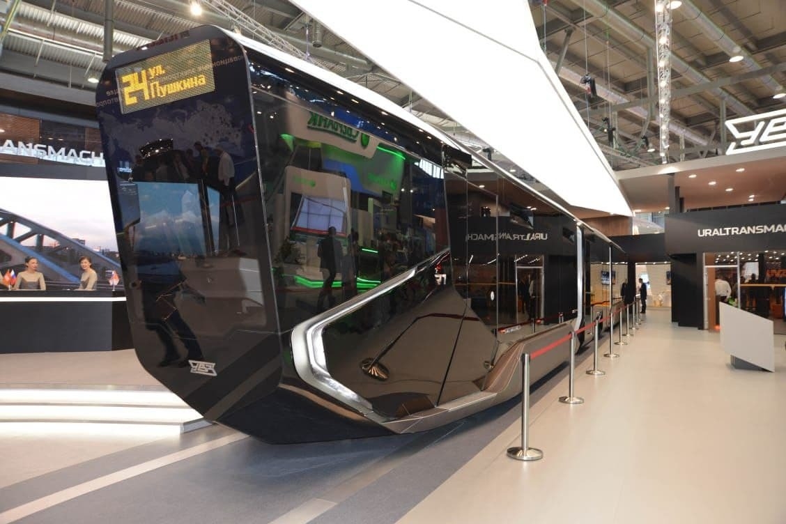 Концепт кузова трамвая 71-410 на выставке «Иннопром», 2014 год