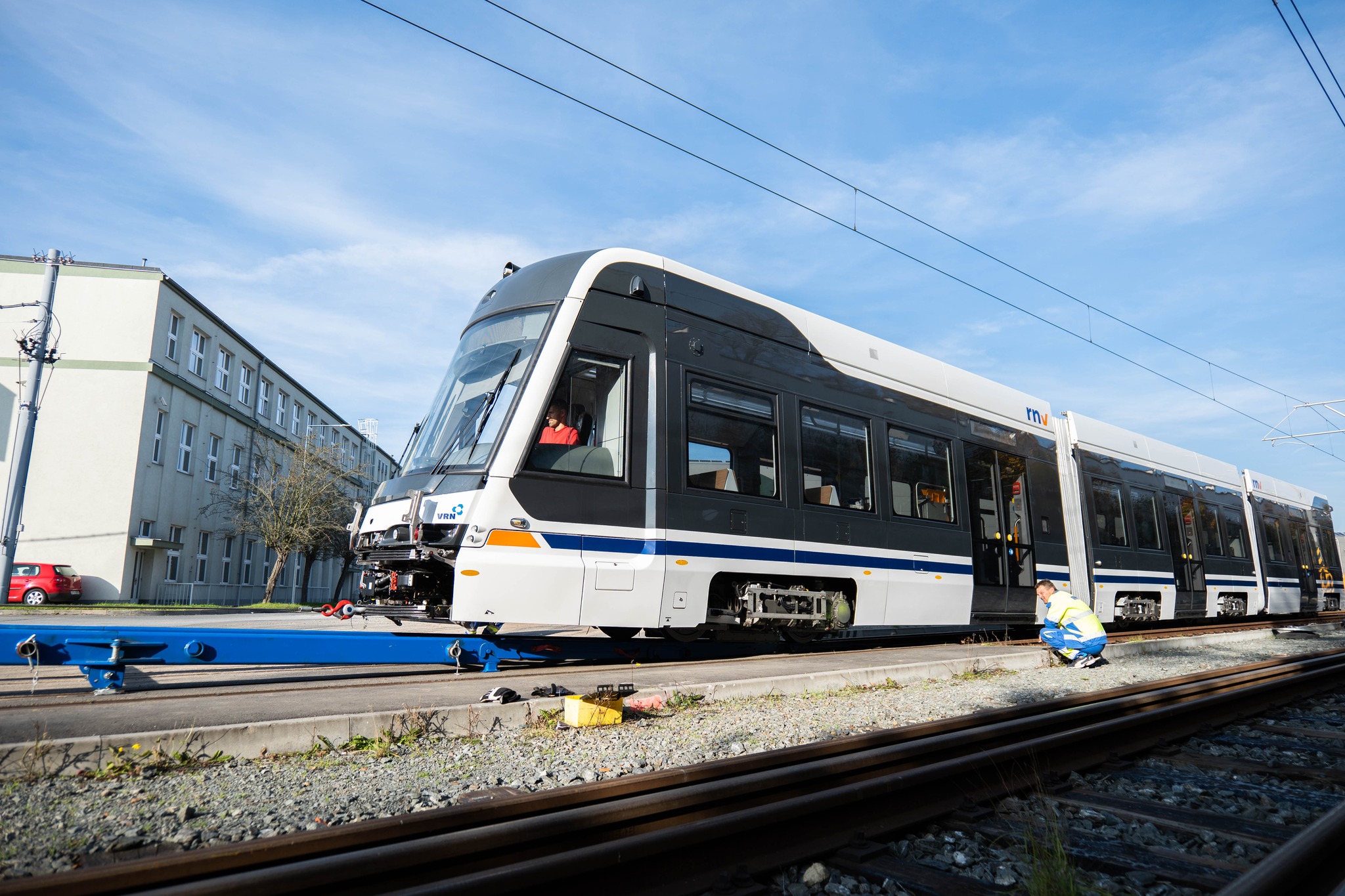 Доставка трехсекционного трамвая ForCity Smart 36T в Людвигсхафен