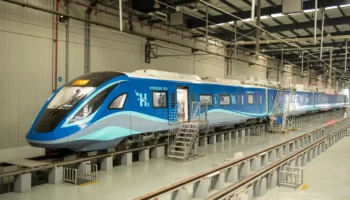 CRRC и Woojin представили свои первые водородные поезда