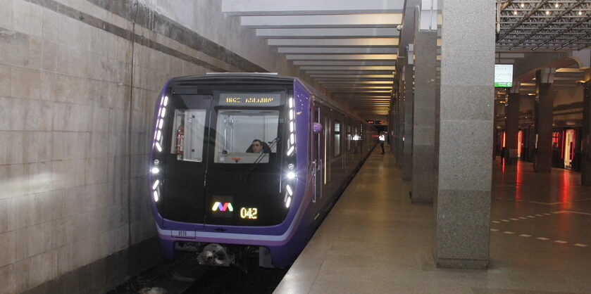 Поезд метро 81-765.Б/766.Б в метрополитене Баку, Азербайджан