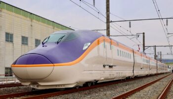 JR East представила высокоскоростной электропоезд серии E8 от Kawasaki Rail и Hitachi Rail