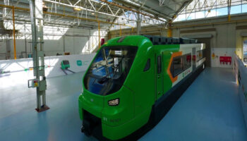 Alstom представила макет головного вагона электропоезда X’trapolis для Дублина