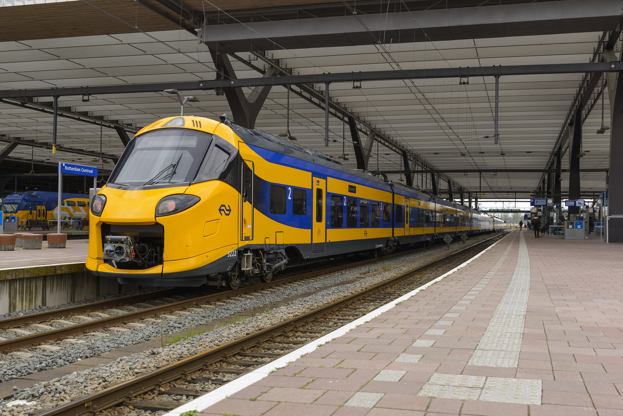 Скоростной электропоезд ICNG от Alstom во время первого опытного рейса в Роттердаме