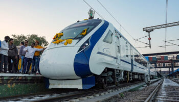 ТМХ рассчитывает подписать контракт на поставку 120 поездов в Индию в середине мая