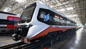 CRRC выпустила первый аккумуляторный трамвай-поезд для Аргентины