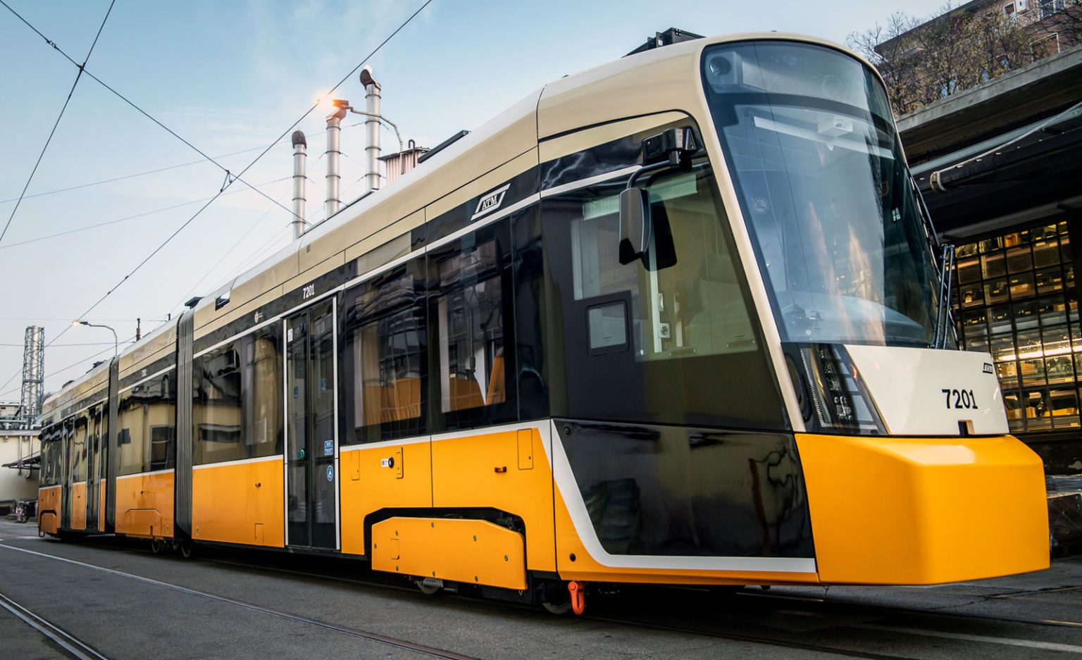 Трамвай Tranlink от Stadler для Милана
