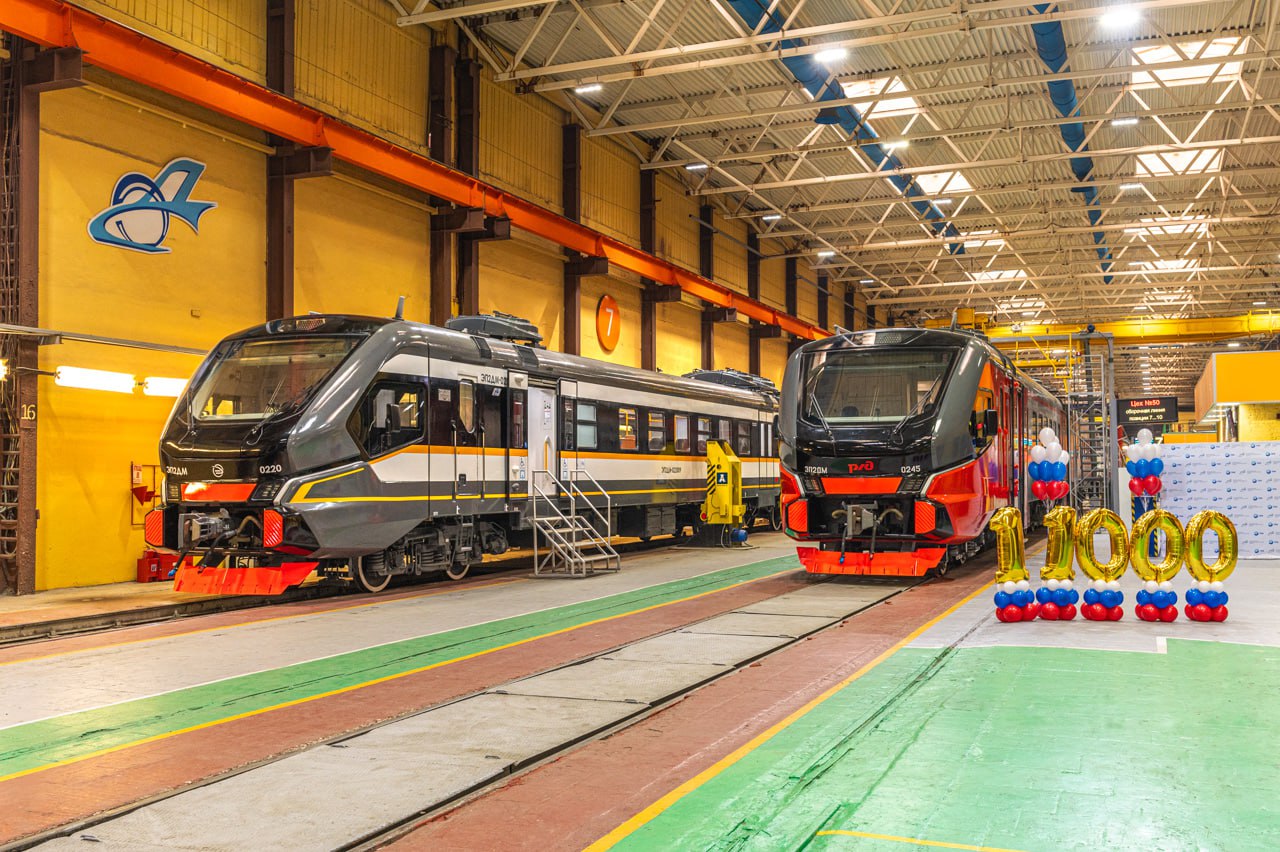 Электропоезда ЭП2ДМ на Демиховском машиностроительном заводе