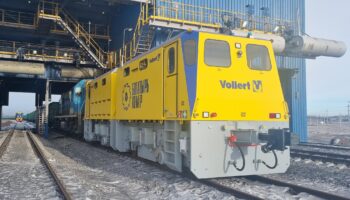 Технология: Система погрузки угля в вагоны с применением маневровых роботов-тягачей Vollert