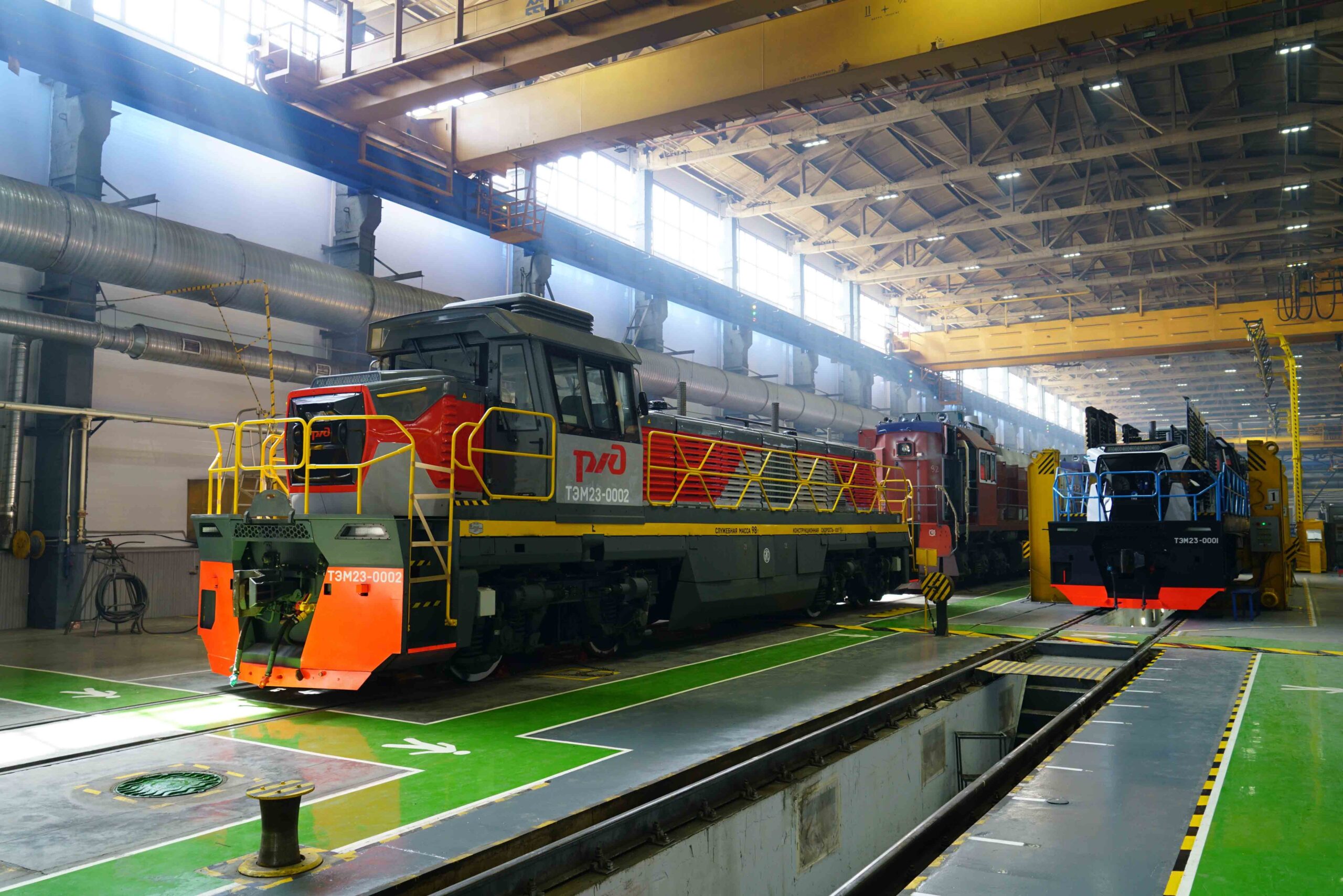 Маневровые тепловозы ТЭМ23 на Брянском машиностроительном заводе