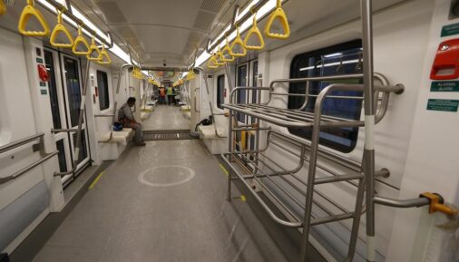 Салон беспилотного поезда метро Hitachi Rail для Лимы