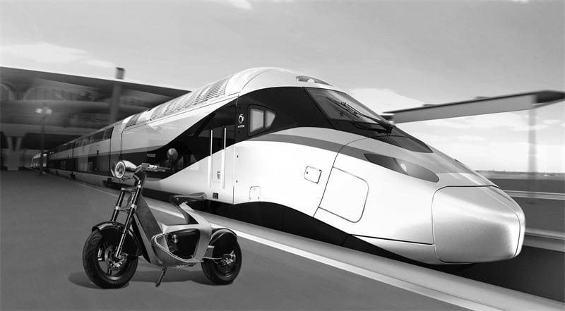 Высокоскоростной поезд Alstom и мотоцикл, спроектированный с применением технологии STILFOLD