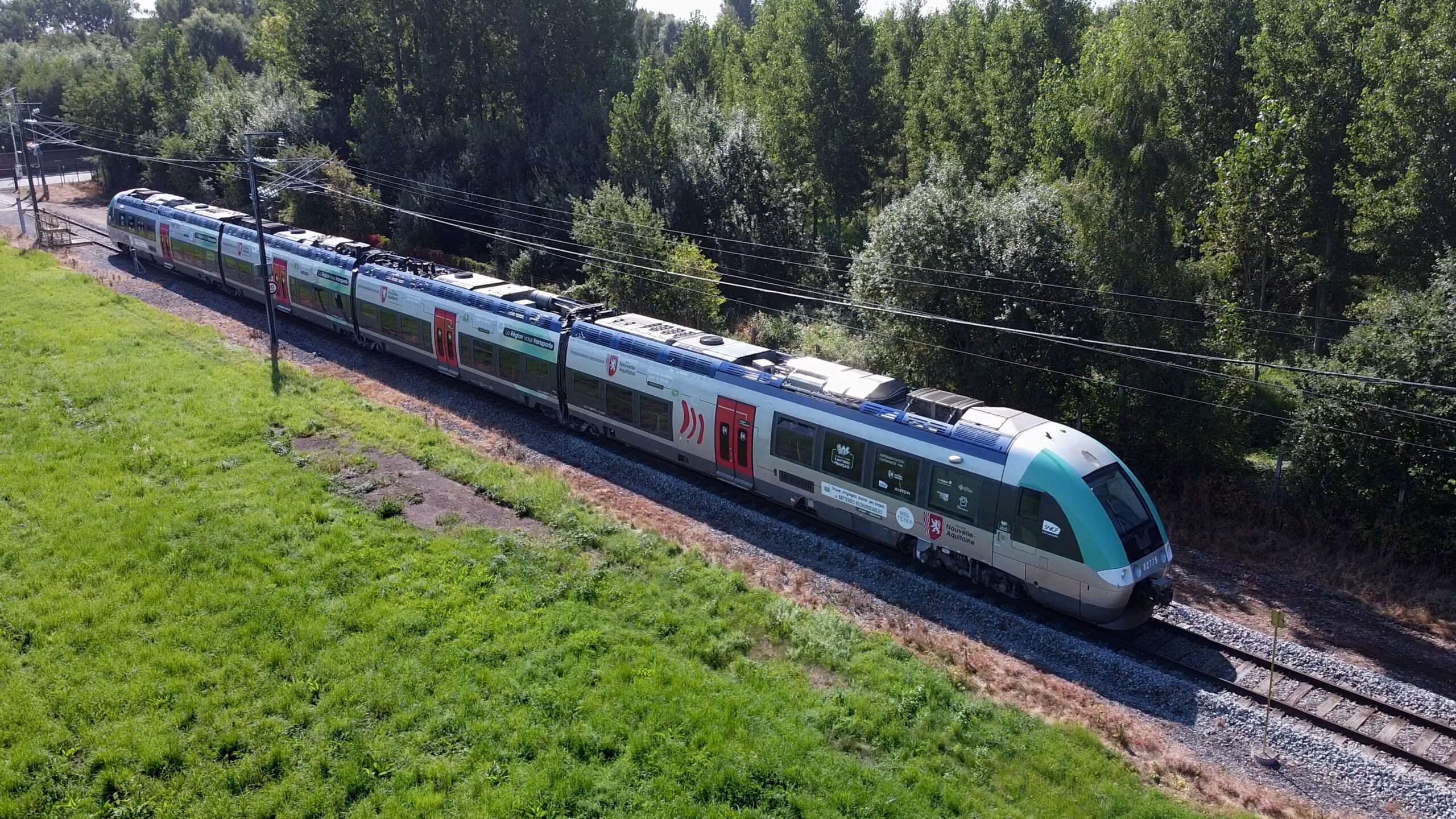 Модернизированный поезд серии B 82500 производства Bombardier Transportation