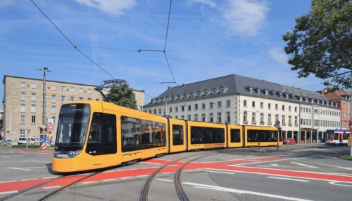 Трамвай Stadler серии ST15 в Дармштадте