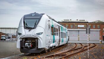 Siemens Mobility представила первый электропоезд Mireo Smart