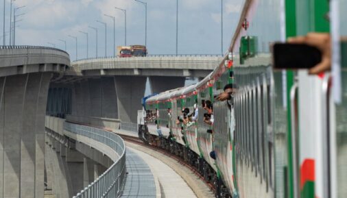 Пассажирские вагоны CRRC для Бангладеш