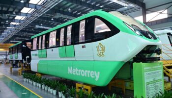 CRRC официально представила первые беспилотные монорельсовые поезда для Мексики