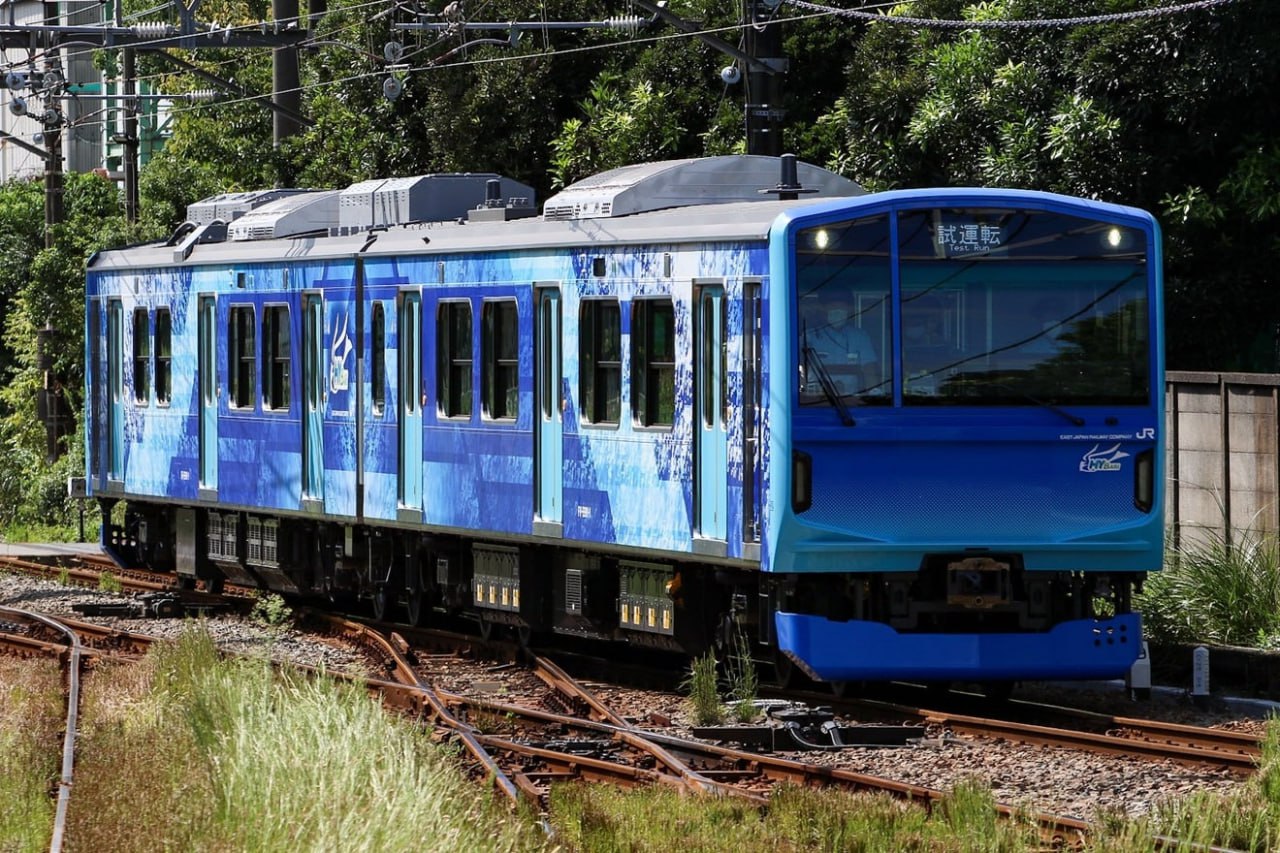 Первый японский водородный поезд Hybari