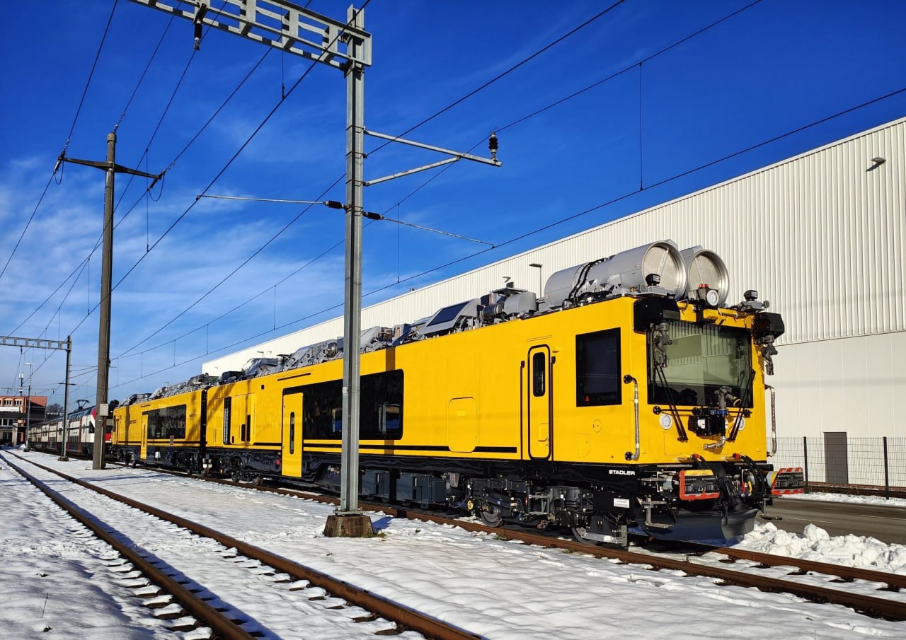 Пожарно-спасательный поезд Servicejet от Stadler для OBB-Infrastruktur