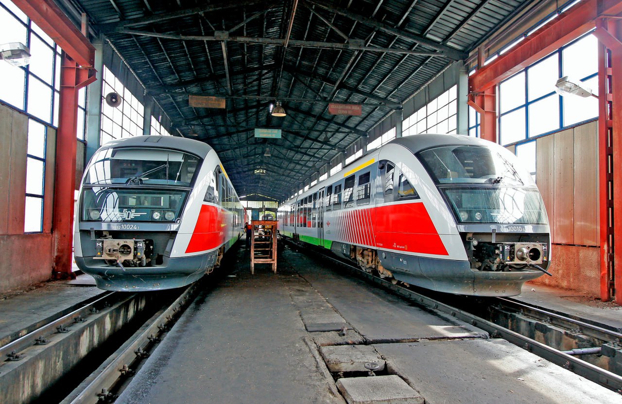 Электропоезда Siemens Desiro в депо в Пловдиве