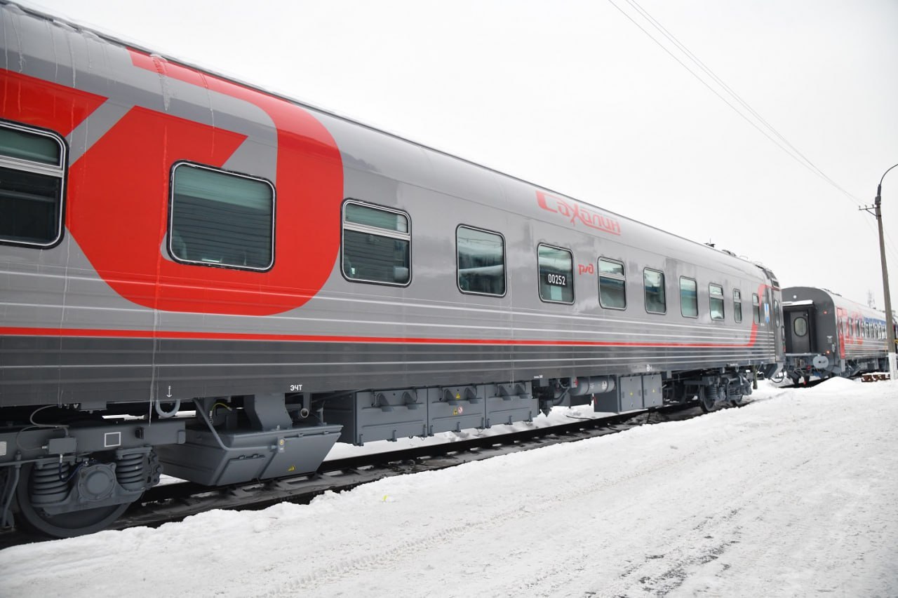 Пассажирский вагон модели 61-4458.14 производства ТВЗ для Сахалина