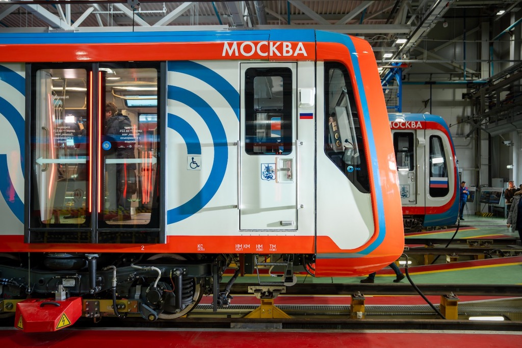 Головной вагон поезда «Москва-2024»