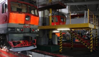 «ЛокоТех» планирует выполнить средний ремонт 291 секции локомотивов в этом году