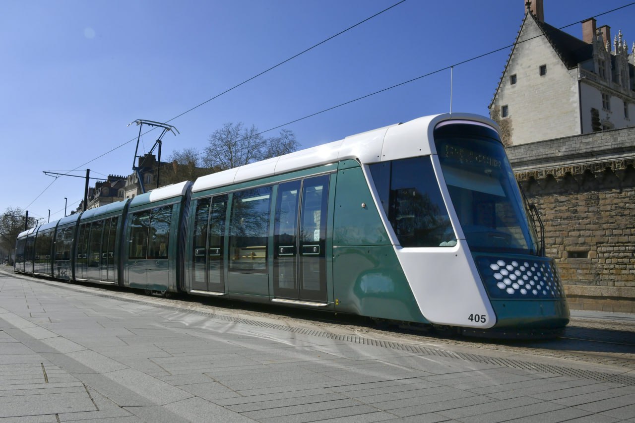 Трамвай Citadis Х05 от Alstom в Нанте