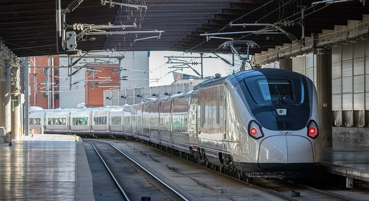 Высокоскоростной поезд платформы Avril от Talgo для Renfe