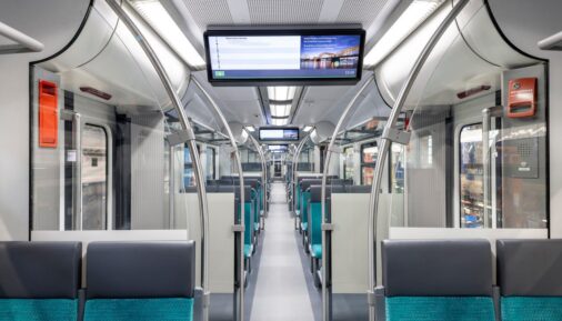 Салон вагона поезда серии 424 после модернизации DB Regio