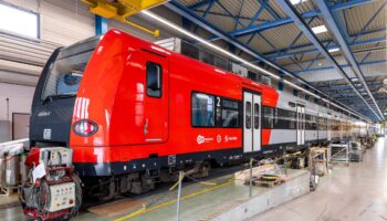 DB Regio модернизировала первый электропоезд для городской железной дороги Кельна
