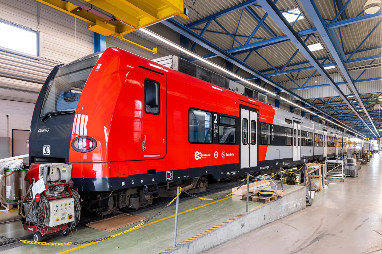 Поезд серии 424 производства Adtranz и Siemens после модернизации DB Regio